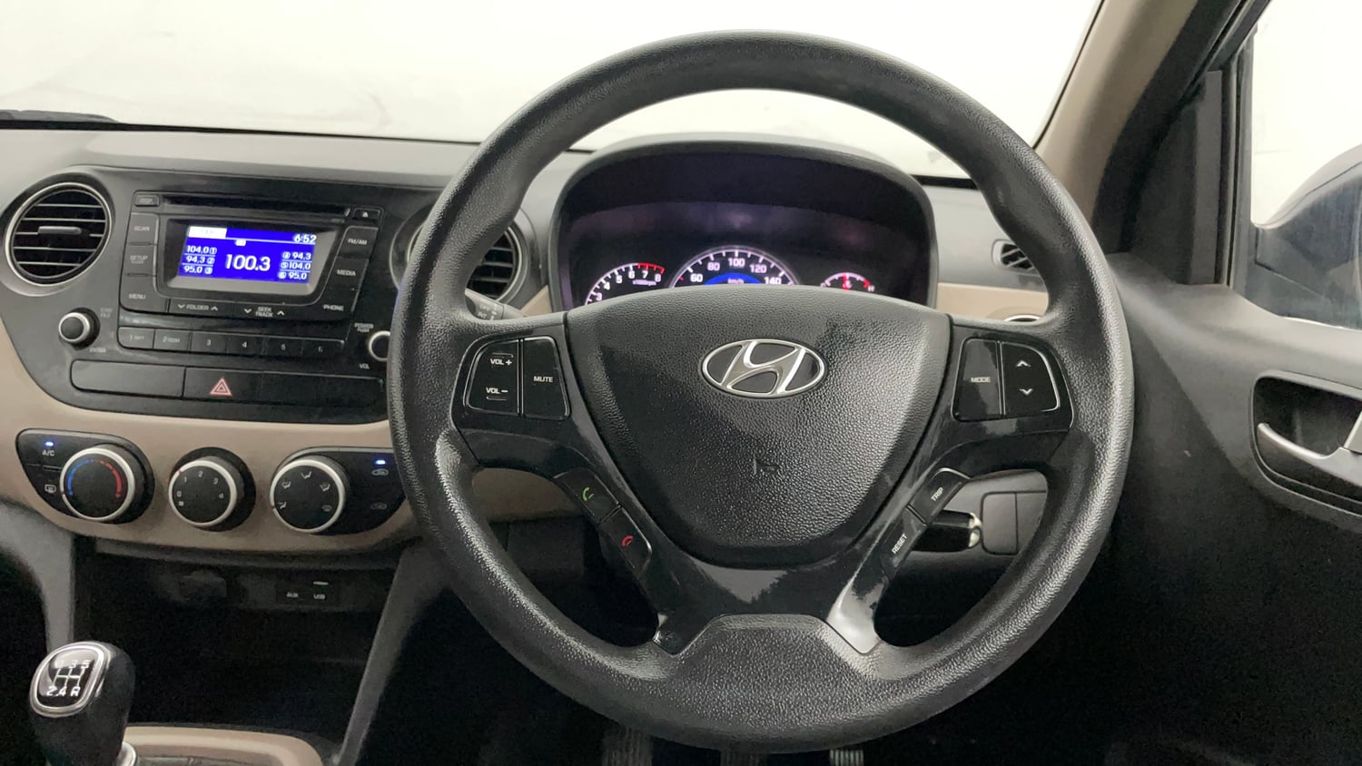 Used 2015 Hyundai Grand i10 Sportz 1.2 Kappa VTVT Petrol Manual interior STEERING VIEW