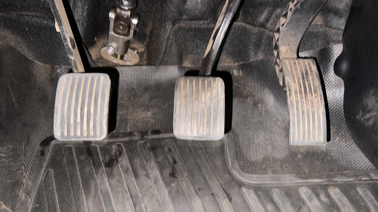 Used 2018 Hyundai Santro Asta Petrol Manual interior PEDALS VIEW
