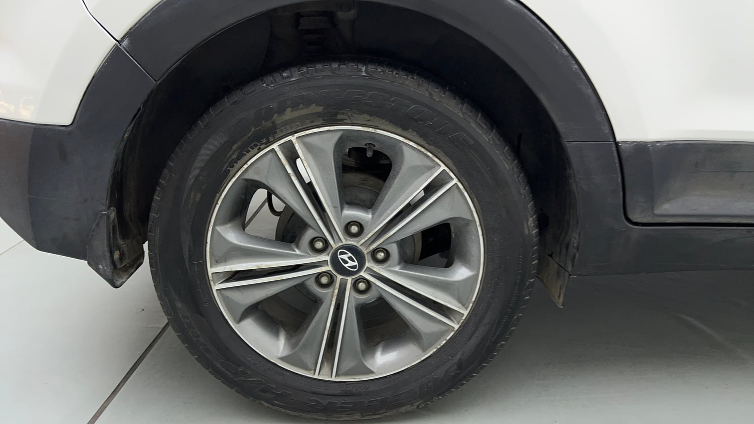 Used 2018 Hyundai Creta SX Plus 1.6 AT Petrol Petrol Automatic tyres RIGHT REAR TYRE RIM VIEW