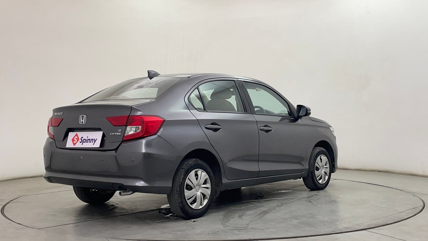 Used 2018 Honda Amaze 1.2 S CVT Petrol Petrol Automatic exterior RIGHT REAR CORNER VIEW
