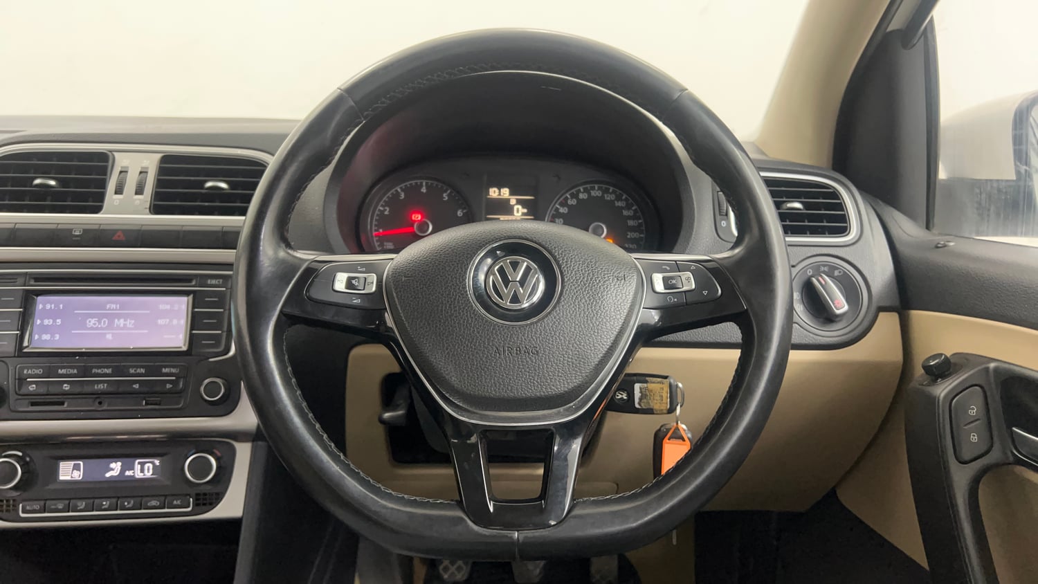 Used 2015 Volkswagen Polo Highline1.2L (P) Petrol Manual interior STEERING VIEW