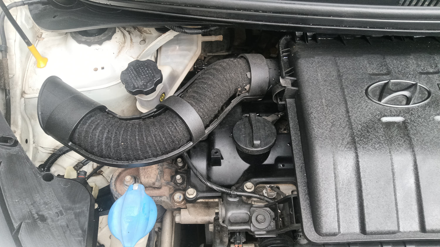 Used 2016 Hyundai Grand i10 Magna 1.2 Kappa VTVT Petrol Manual engine ENGINE RIGHT SIDE VIEW