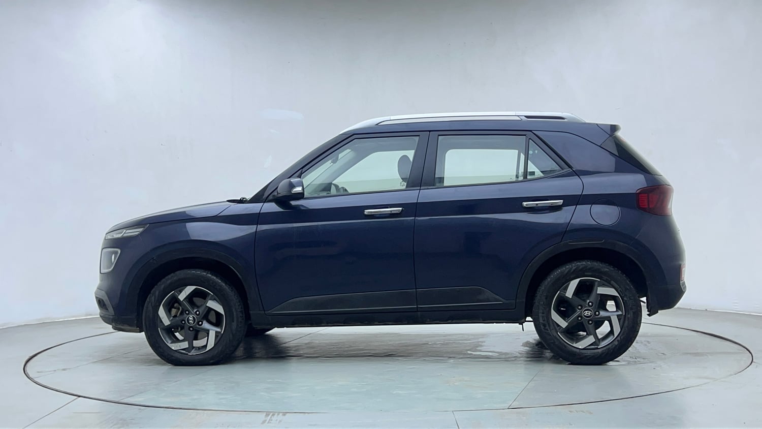 Used 2020 Hyundai Venue SX Plus 1.0 Turbo DCT Petrol Automatic exterior LEFT SIDE VIEW