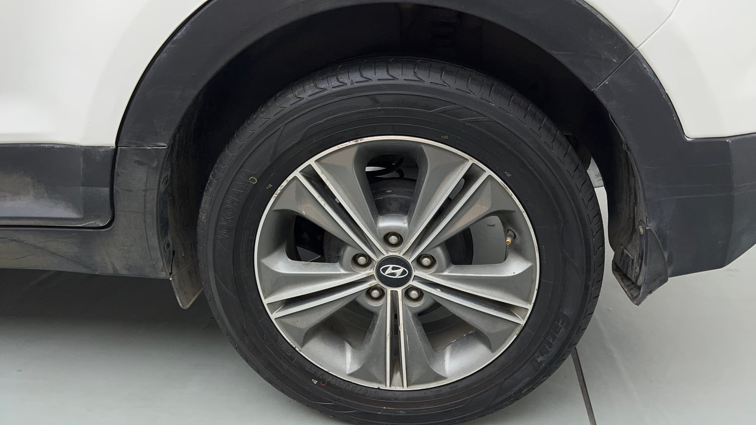 Used 2018 Hyundai Creta SX Plus 1.6 AT Petrol Petrol Automatic tyres LEFT REAR TYRE RIM VIEW