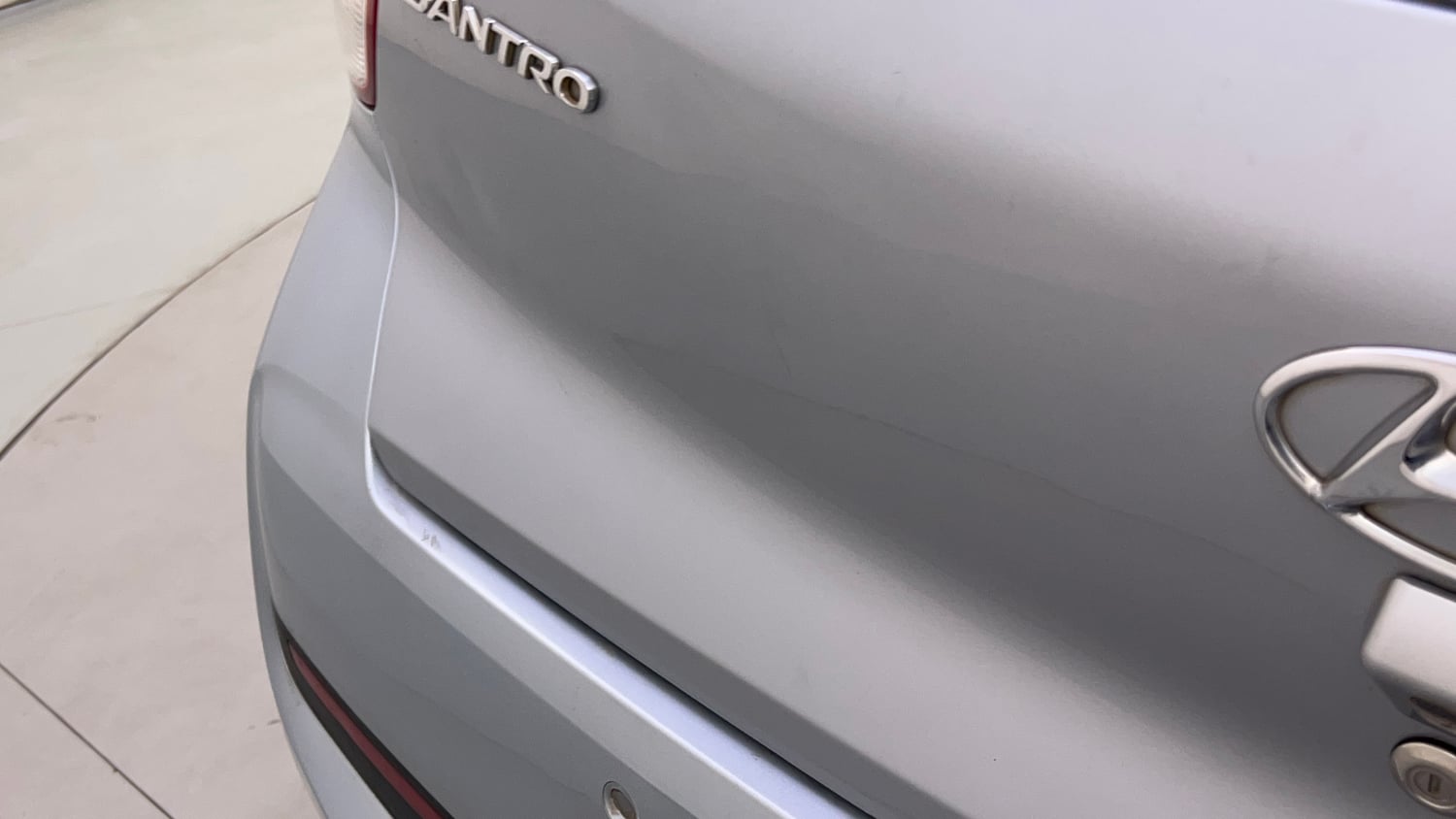 Used 2020 Hyundai Santro Asta Petrol Manual dents MINOR DENT