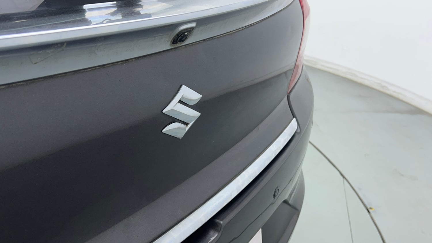 Used 2018 Maruti Suzuki Baleno Zeta 1.2 Petrol Manual dents MINOR DENT