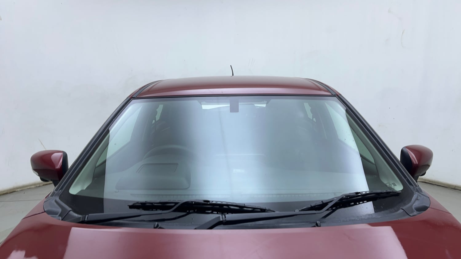 Used 2024 Maruti Suzuki Baleno Alpha MT Petrol Manual exterior FRONT WINDSHIELD VIEW
