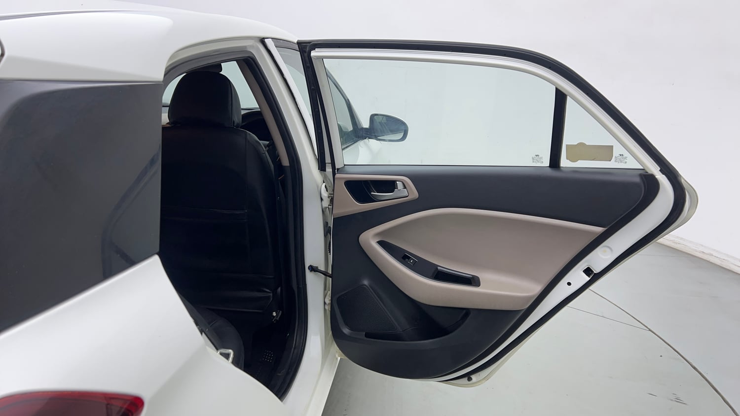Used 2019 Hyundai Elite i20 Magna Plus 1.2 Petrol Manual interior RIGHT REAR DOOR OPEN VIEW