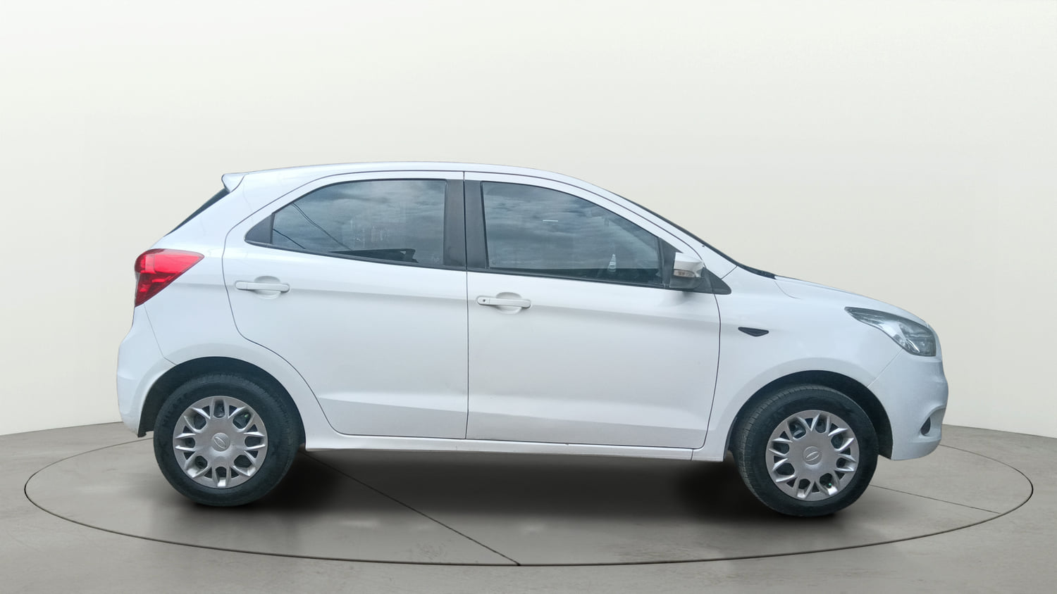 Used 2017 Ford Figo Trend 1.2 Ti-VCT Petrol Manual exterior RIGHT SIDE VIEW