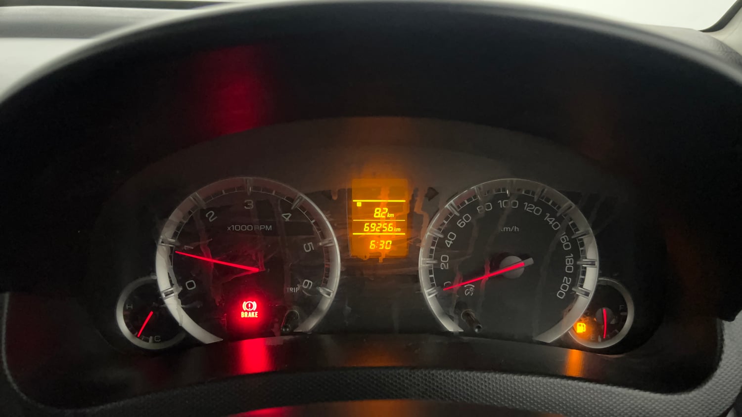 Used 2016 Maruti Suzuki Swift VDi Diesel Manual interior CLUSTERMETER VIEW