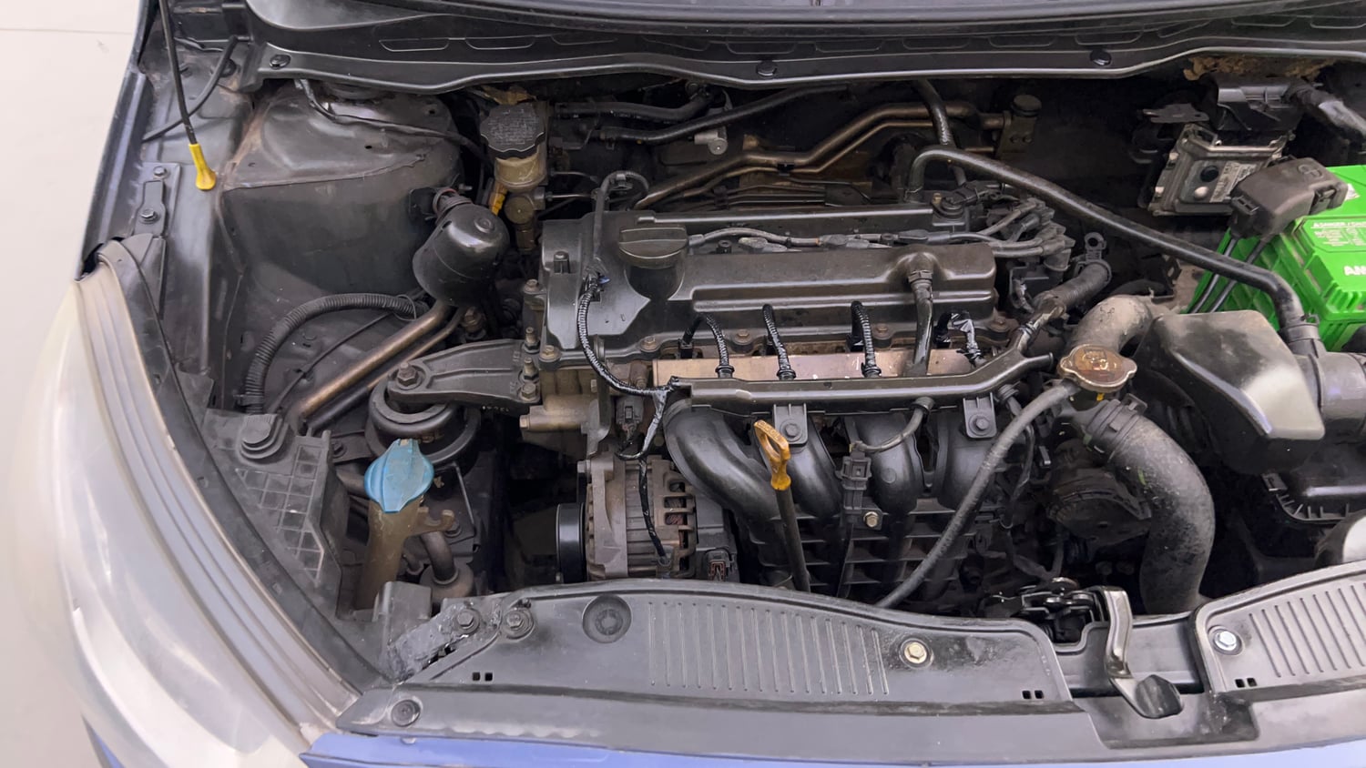 Used 2013 Hyundai i20 Era 1.2 Petrol Manual engine ENGINE RIGHT SIDE VIEW
