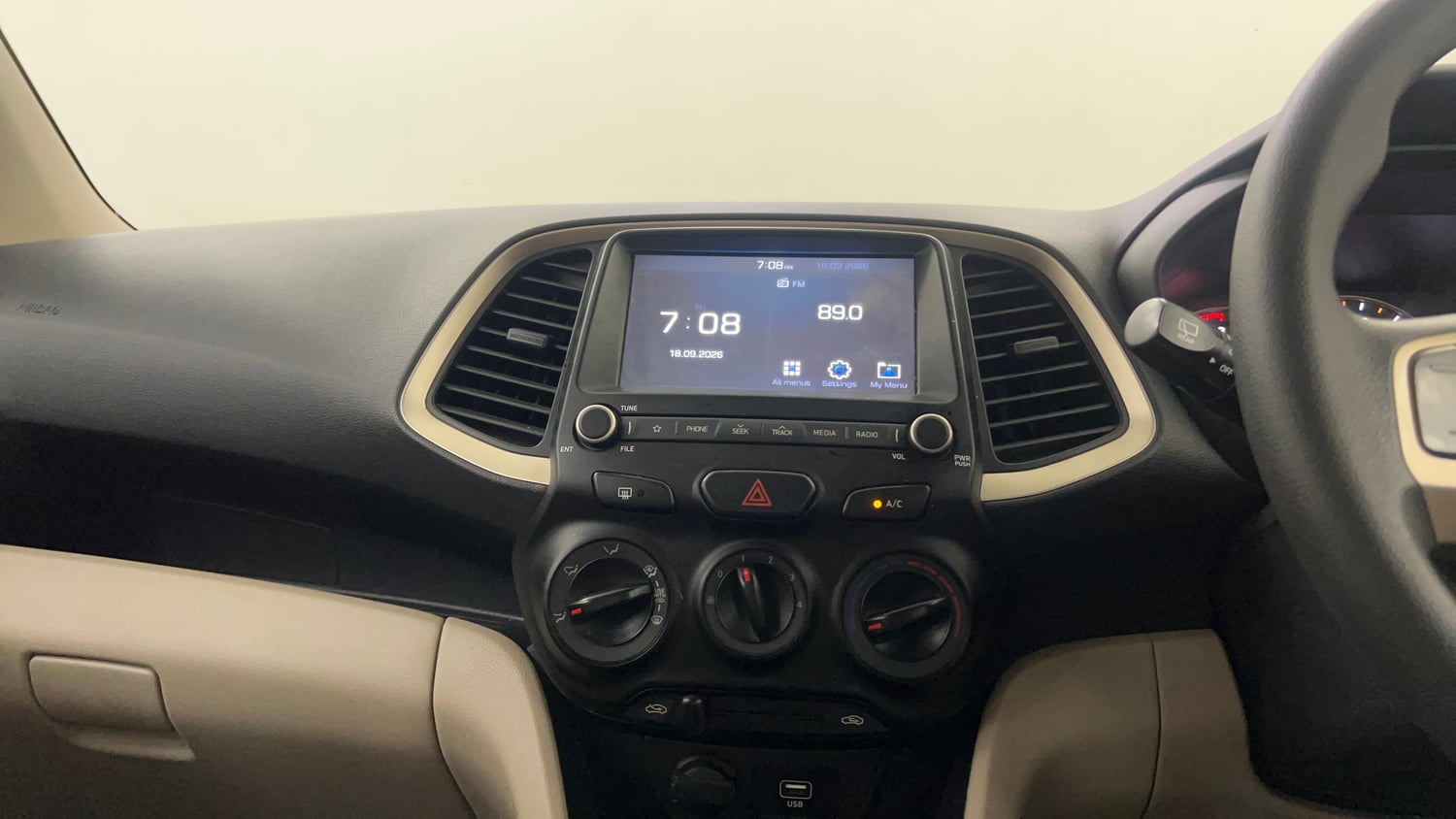 Used 2021 Hyundai Santro Asta Petrol Manual interior MUSIC SYSTEM & AC CONTROL VIEW