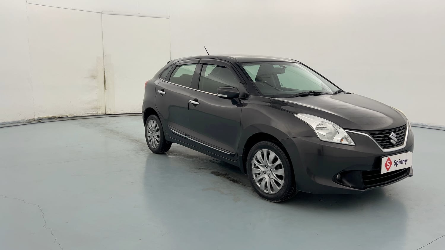 Used 2017 Maruti Suzuki Baleno Zeta 1.2 Petrol Manual exterior RIGHT FRONT CORNER VIEW