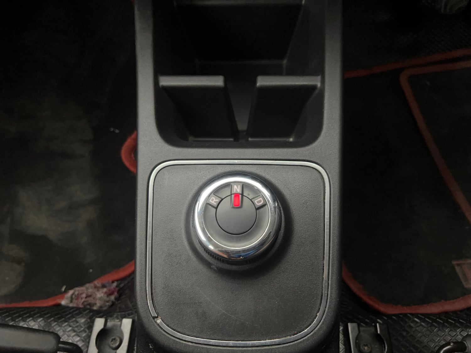 Used 2022 Renault Kwid RXT 1.0 AMT Opt Petrol Automatic interior GEAR  KNOB VIEW