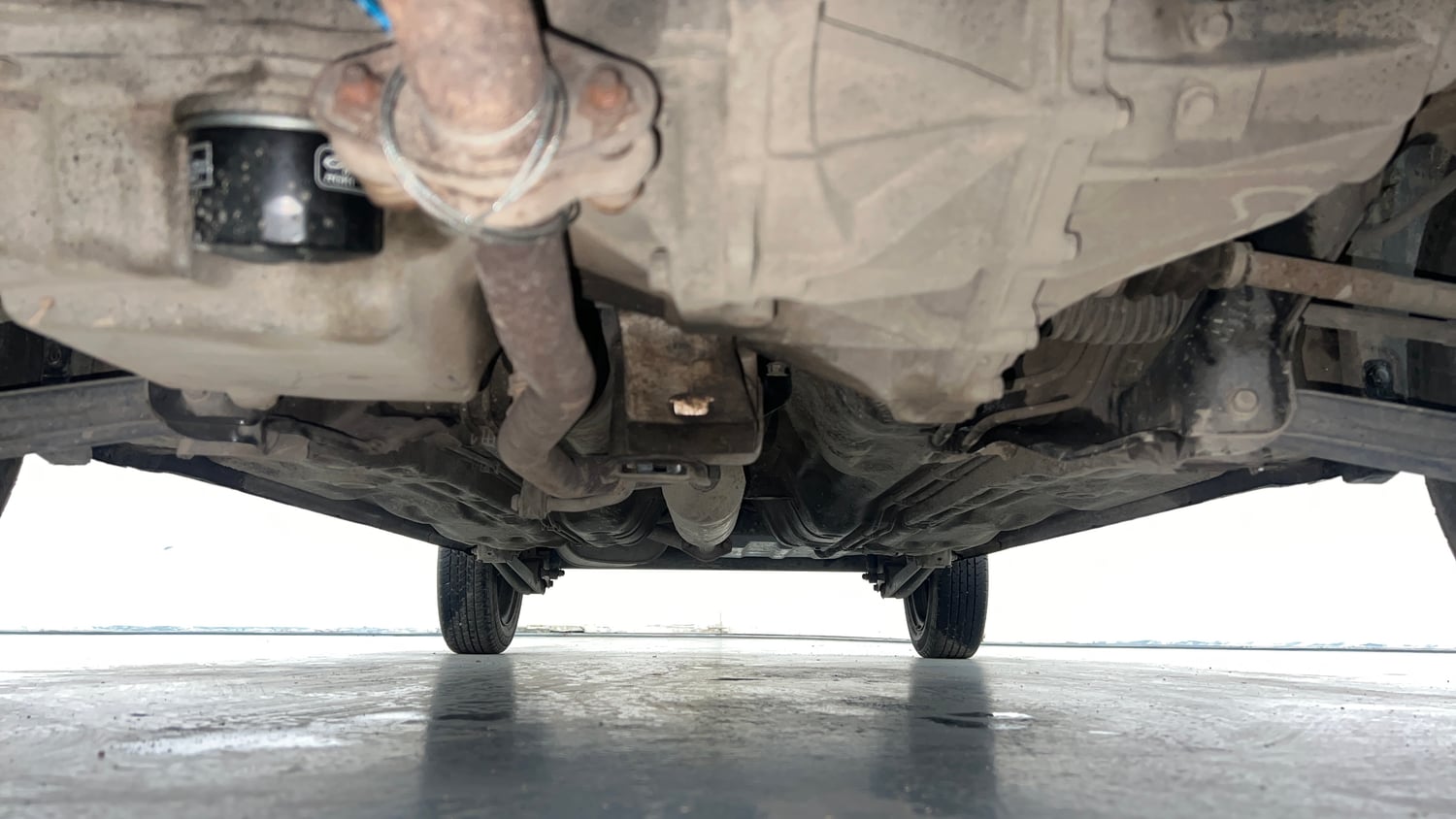Used 2020 Tata Tiago XT Petrol Manual extra FRONT LEFT UNDERBODY VIEW