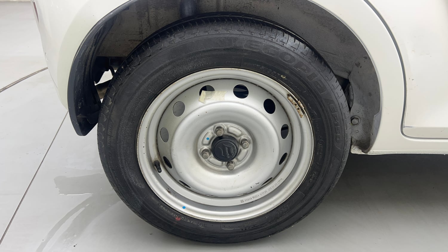 Used 2022 Maruti Suzuki Ignis Sigma 1.2 MT Petrol Manual tyres RIGHT REAR TYRE RIM VIEW