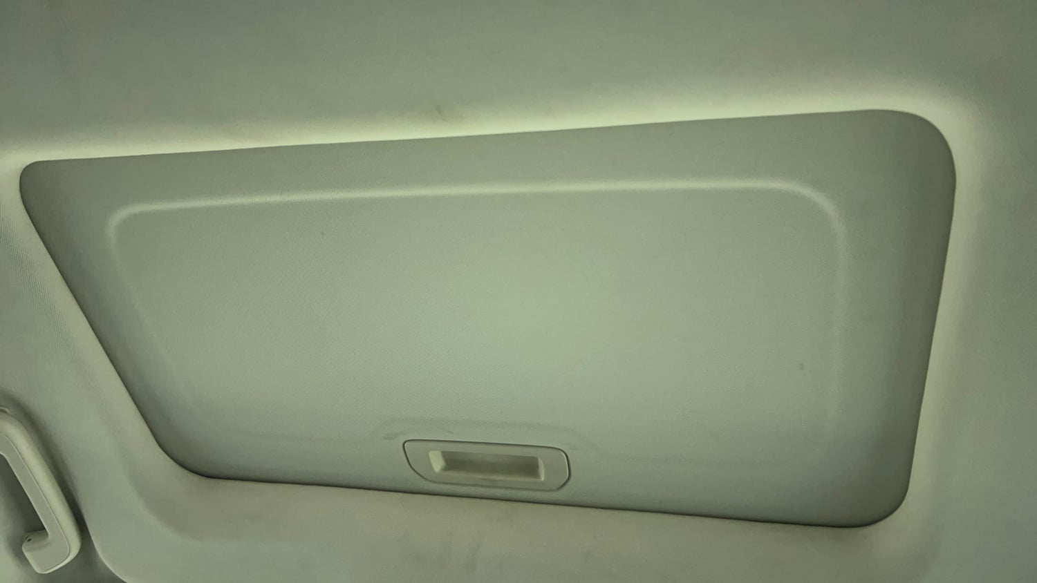 Used 2024 Mahindra XUV 3XO AX5 1.5 Diesel Diesel Manual top_features Sunroof