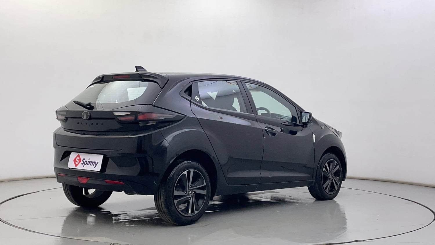 Used 2024 Tata Altroz XZ Plus (S) Dark Edition Petrol Manual exterior RIGHT REAR CORNER VIEW