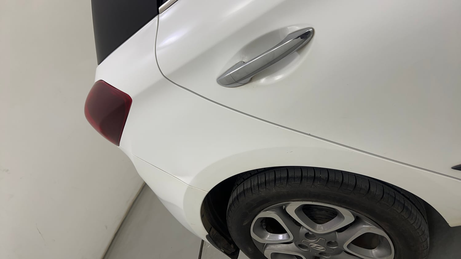 Used 2020 Hyundai Elite i20 Asta 1.2 (O) Petrol Manual dents MINOR DENT