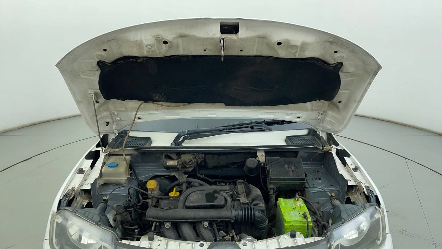 Used 2015 Renault Kwid RXT Petrol Manual engine ENGINE & BONNET OPEN FRONT VIEW