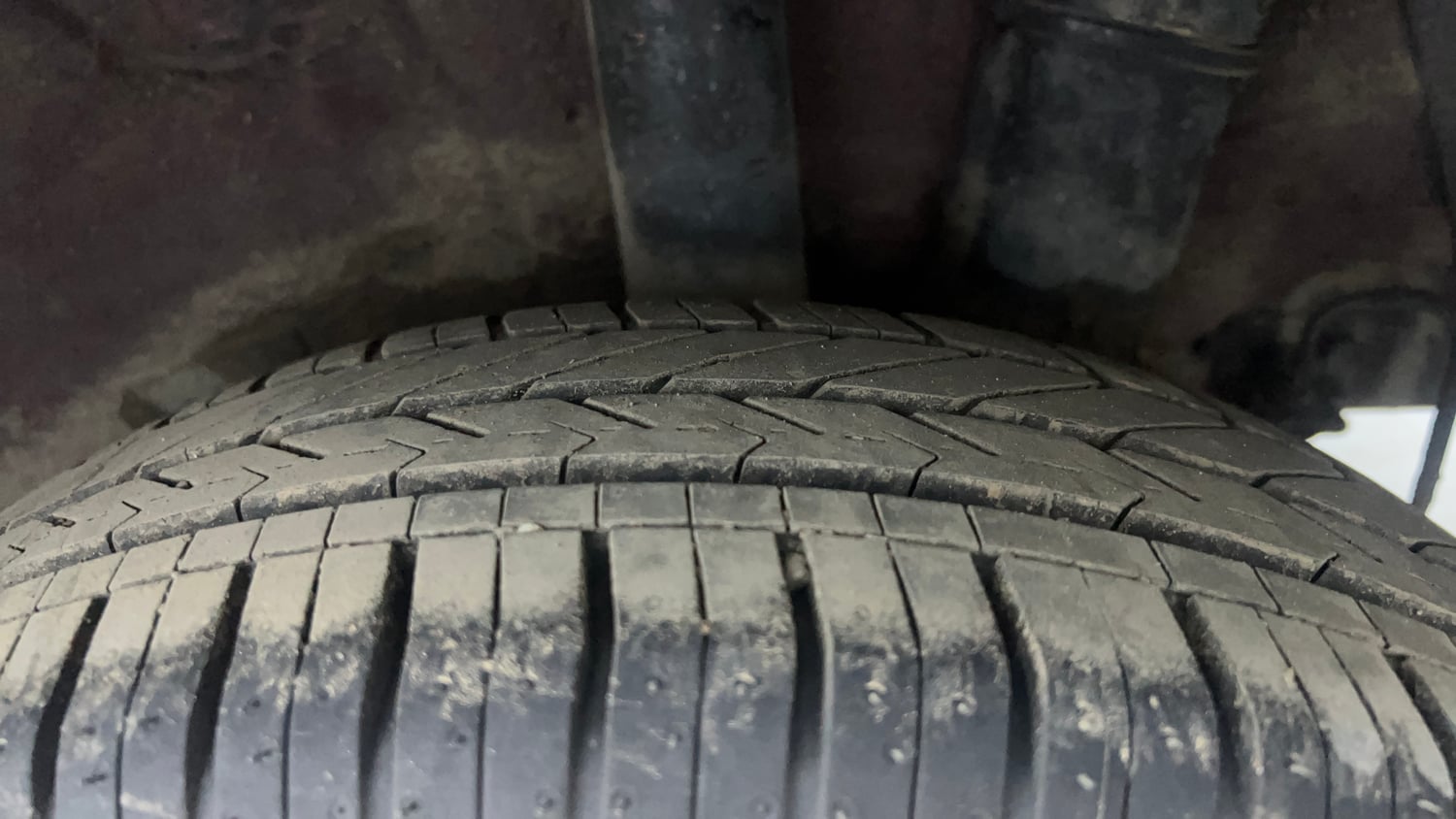 Used 2014 Hyundai Grand i10 Sportz 1.2 Kappa VTVT Petrol Manual tyres LEFT REAR TYRE TREAD VIEW