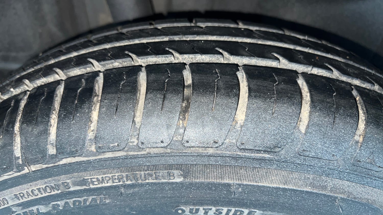 Used 2021 Maruti Suzuki Swift VXi Petrol Manual tyres RIGHT REAR TYRE TREAD VIEW