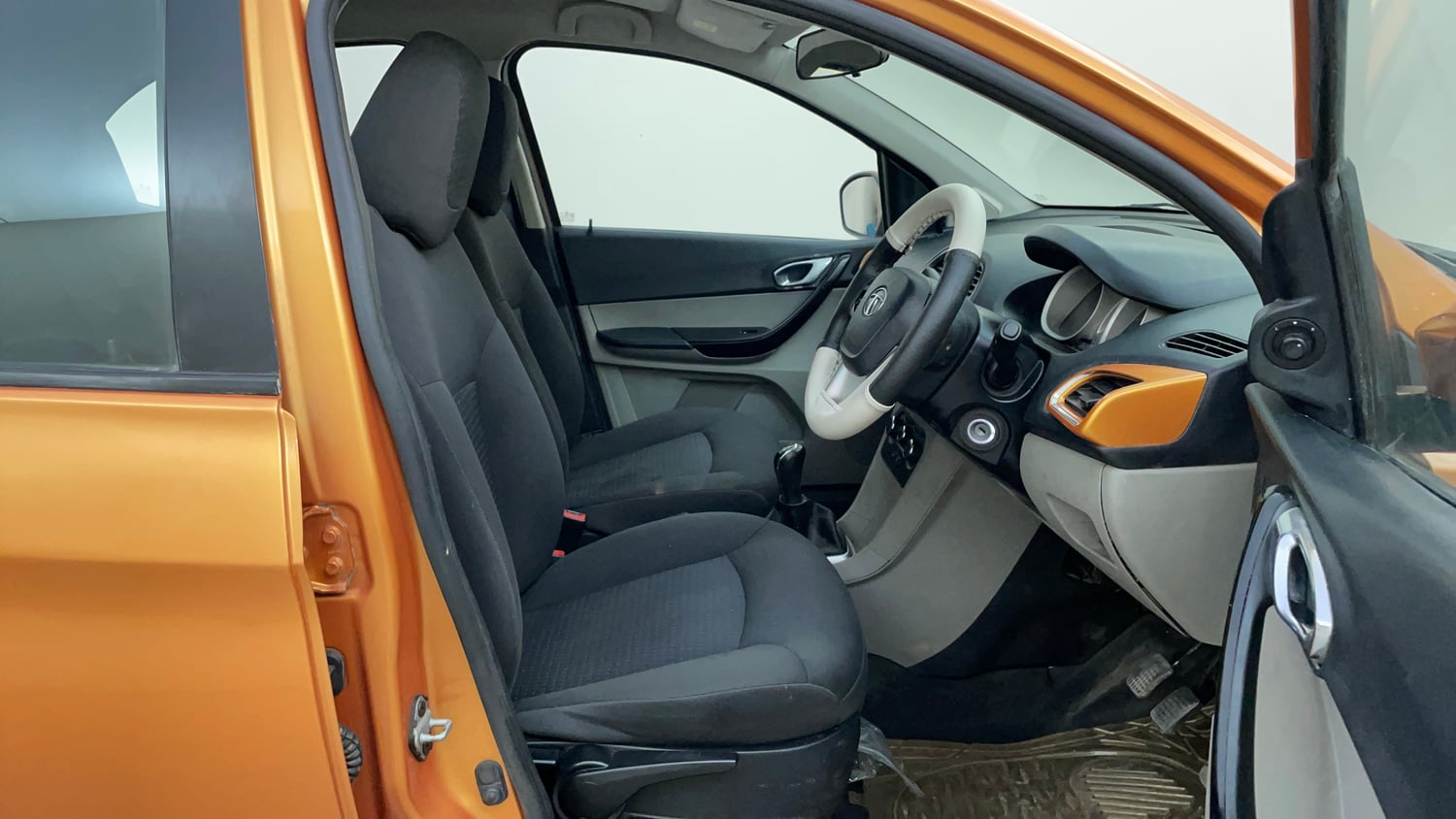 Used 2016 Tata Tiago Revotron XZ Petrol Manual interior RIGHT SIDE FRONT DOOR CABIN VIEW