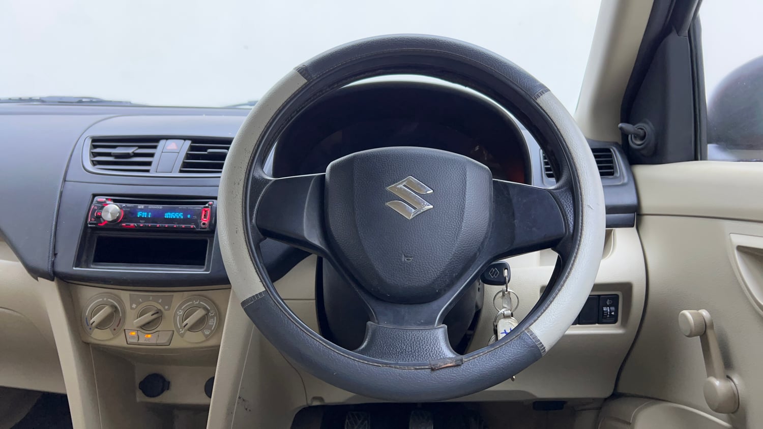 Used 2014 Maruti Suzuki Swift Dzire LXI Petrol Manual interior STEERING VIEW