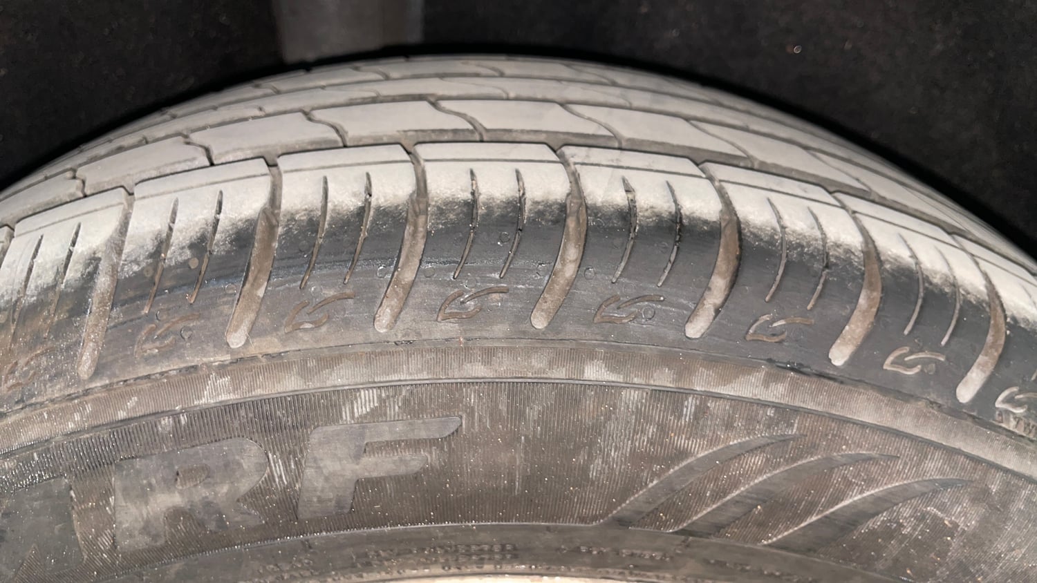Used 2016 Ford EcoSport Titanium 1.5L TDCi Diesel Manual tyres RIGHT REAR TYRE TREAD VIEW