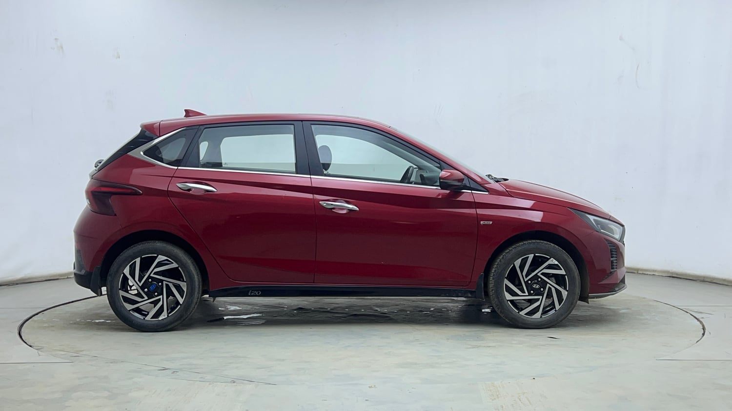 Used 2023 Hyundai New i20 Asta (O) 1.2 IVT Petrol Automatic exterior RIGHT SIDE VIEW
