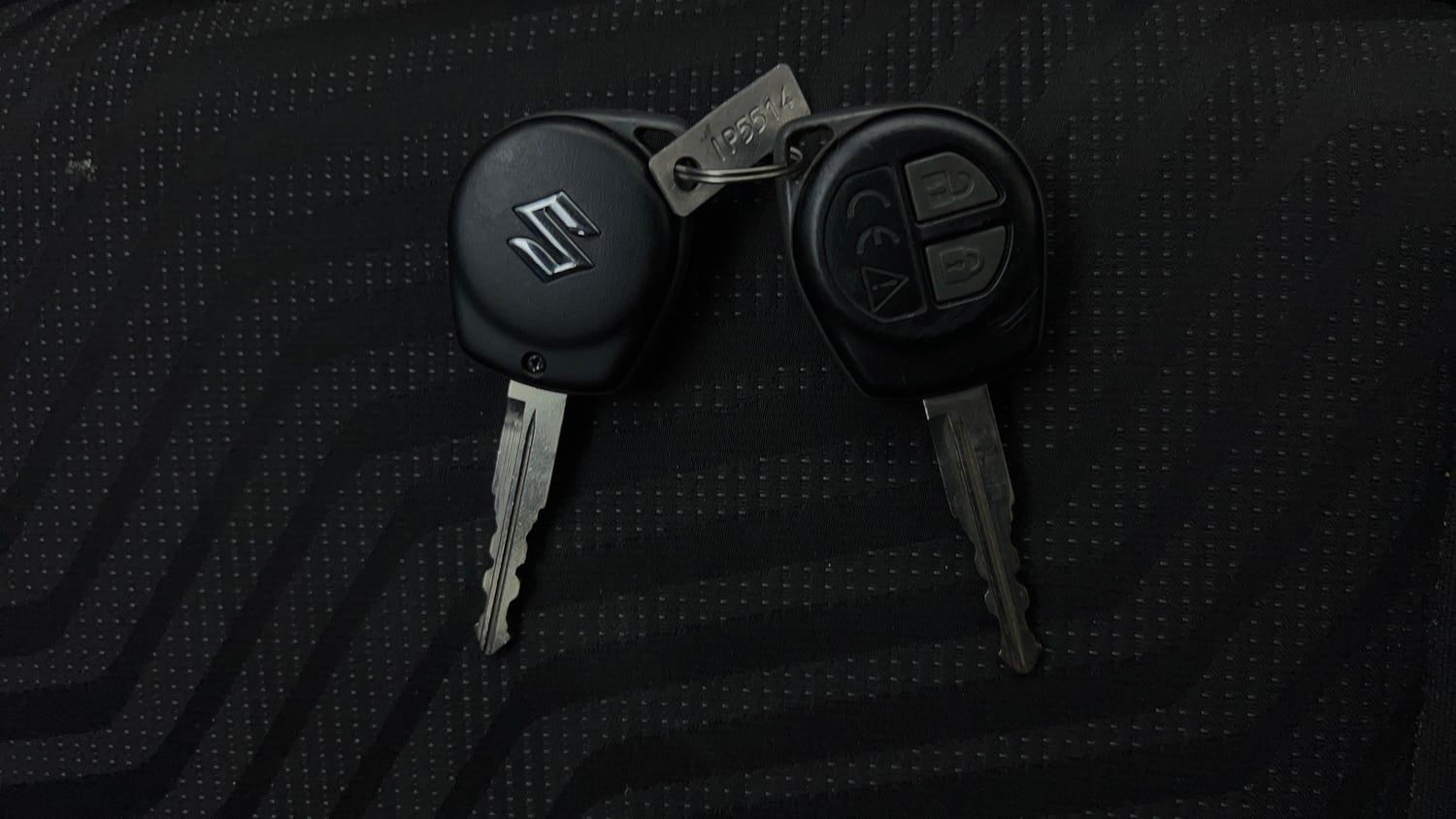 Used 2021 Maruti Suzuki Swift VXi Petrol Manual extra CAR KEY VIEW