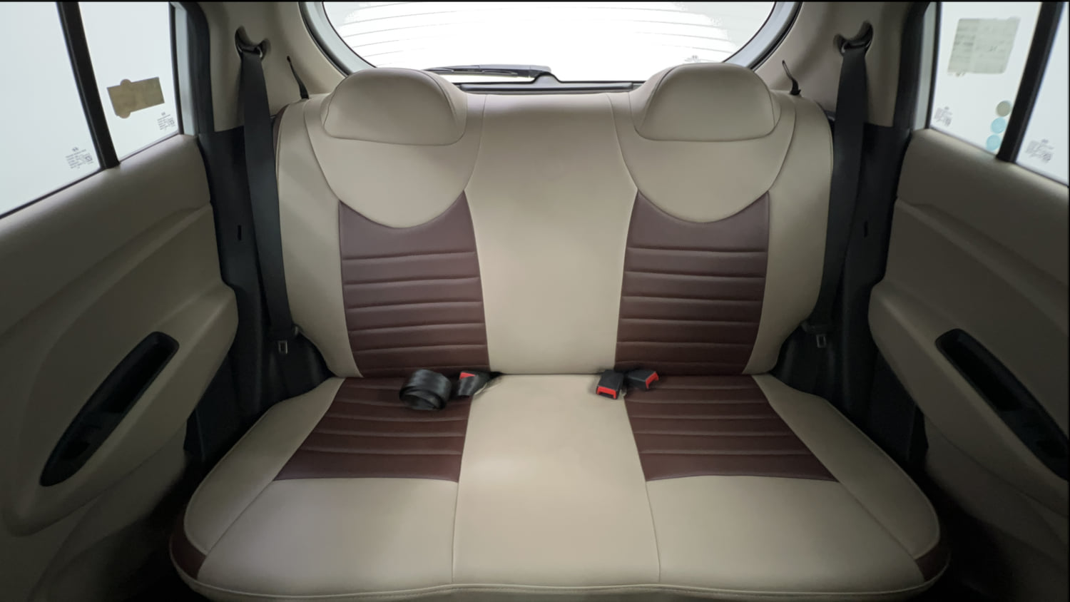 Used 2021 Hyundai Santro Asta Petrol Manual interior REAR SEAT CONDITION VIEW