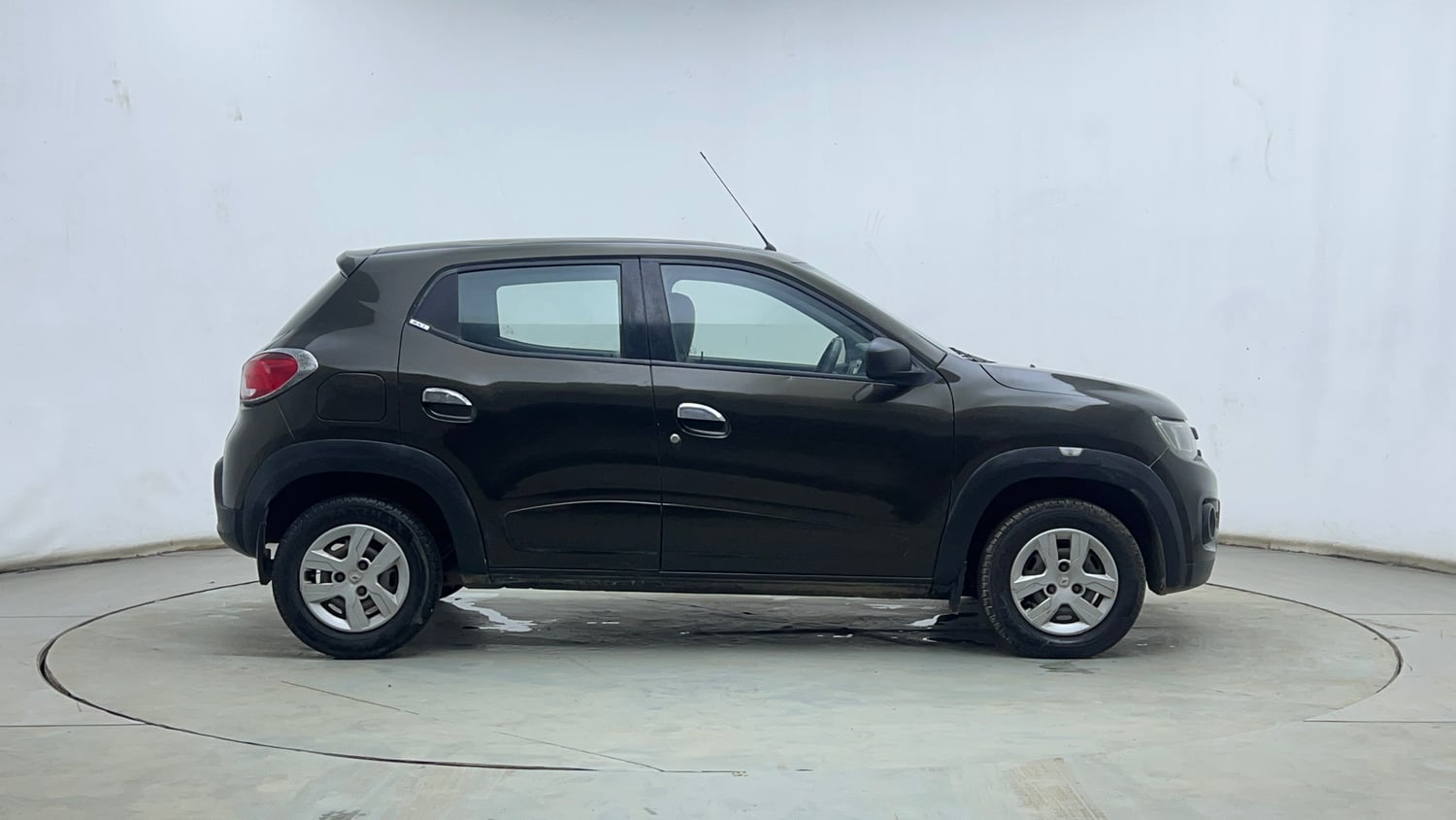Used 2016 Renault Kwid RXT Petrol Manual exterior RIGHT SIDE VIEW