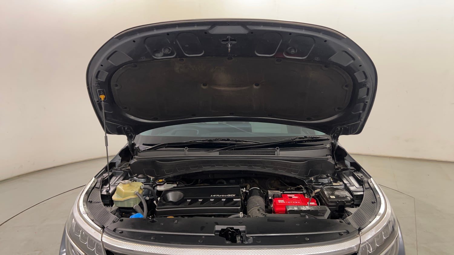 Used 2020 kia Seltos GTX Plus DCT 1.4 Petrol Automatic engine ENGINE & BONNET OPEN FRONT VIEW