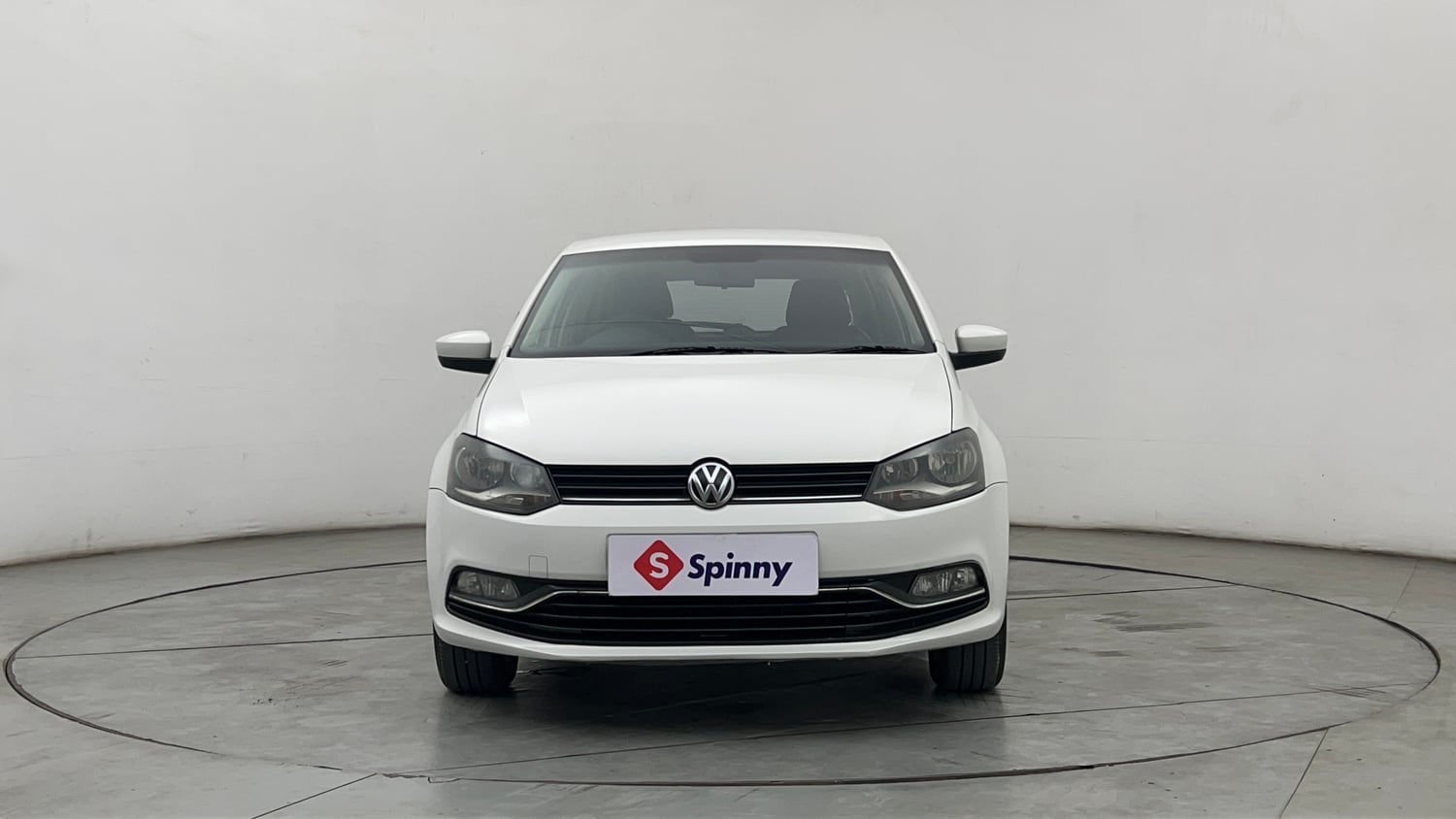 Used 2014 Volkswagen Polo Highline1.2L (P) Petrol Manual exterior FRONT VIEW