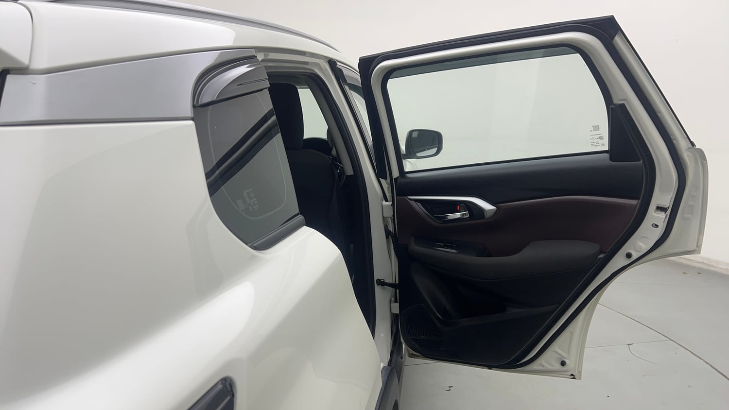 Used 2025 Maruti Suzuki Grand Vitara Delta Smart Hybrid Petrol Manual interior RIGHT REAR DOOR OPEN VIEW