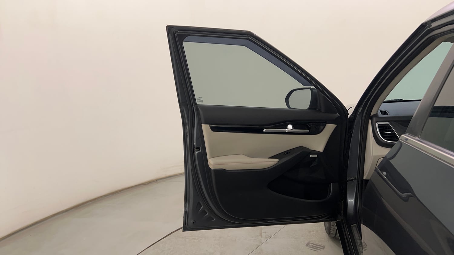 Used 2020 kia Seltos GTX Plus DCT 1.4 Petrol Automatic interior LEFT FRONT DOOR OPEN VIEW