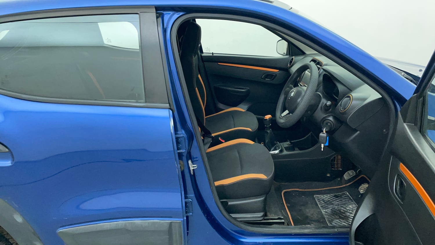 Used 2017 Renault Kwid CLIMBER 1.0 Petrol Manual interior RIGHT SIDE FRONT DOOR CABIN VIEW