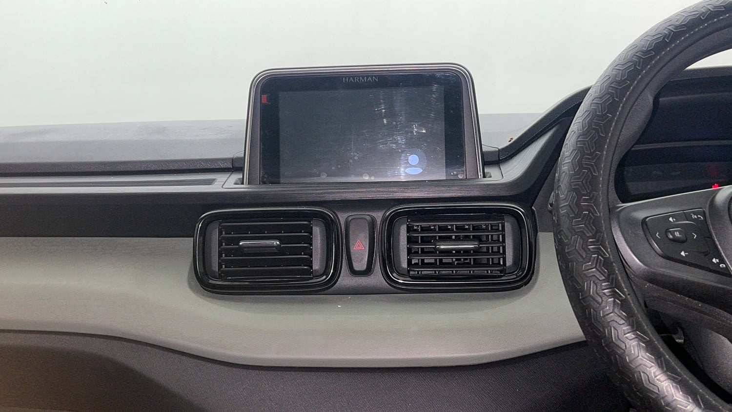Used 2025 Tata Punch Adventure Plus Petrol Manual top_features Integrated (in-dash) music system