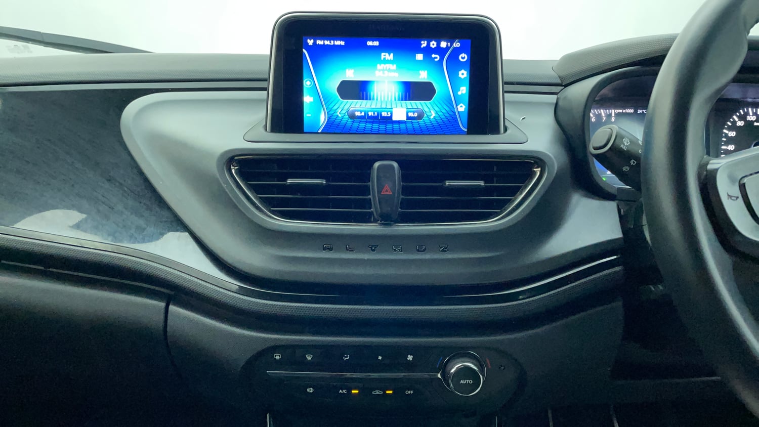 Used 2024 Tata Altroz XZ Plus (S) Dark Edition Petrol Manual interior MUSIC SYSTEM & AC CONTROL VIEW