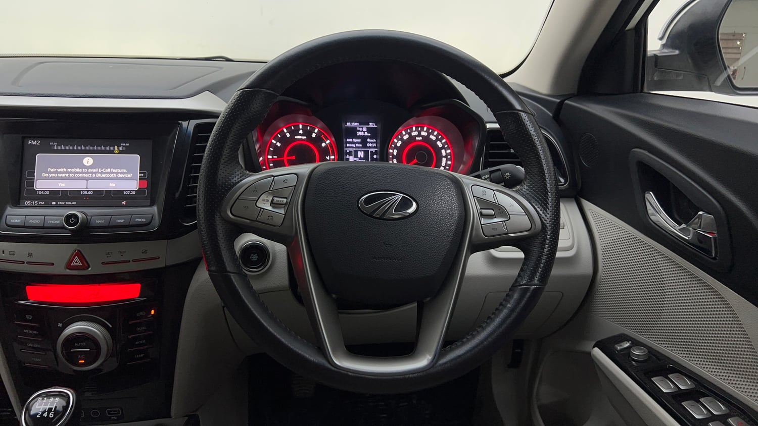 Used 2022 Mahindra XUV 300 W8 1.2 Petrol Petrol Manual interior STEERING VIEW