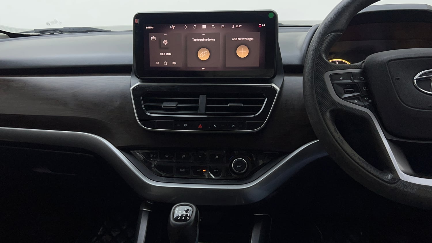 Used 2023 Tata Harrier XT Plus Diesel Manual interior MUSIC SYSTEM & AC CONTROL VIEW