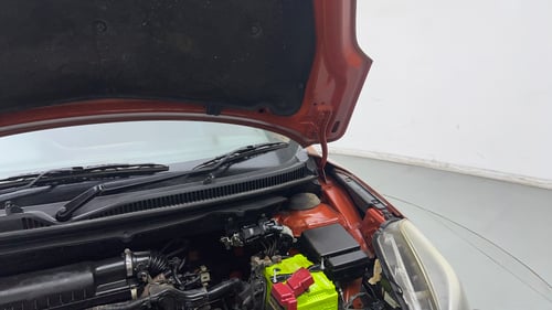 Used 2016 Maruti Suzuki Baleno Alpha 1.2 Petrol Manual engine ENGINE LEFT SIDE HINGE & APRON VIEW