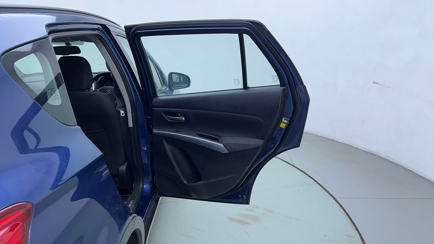 Used 2018 Maruti Suzuki S-Cross Zeta 1.3 Diesel Manual interior RIGHT REAR DOOR OPEN VIEW