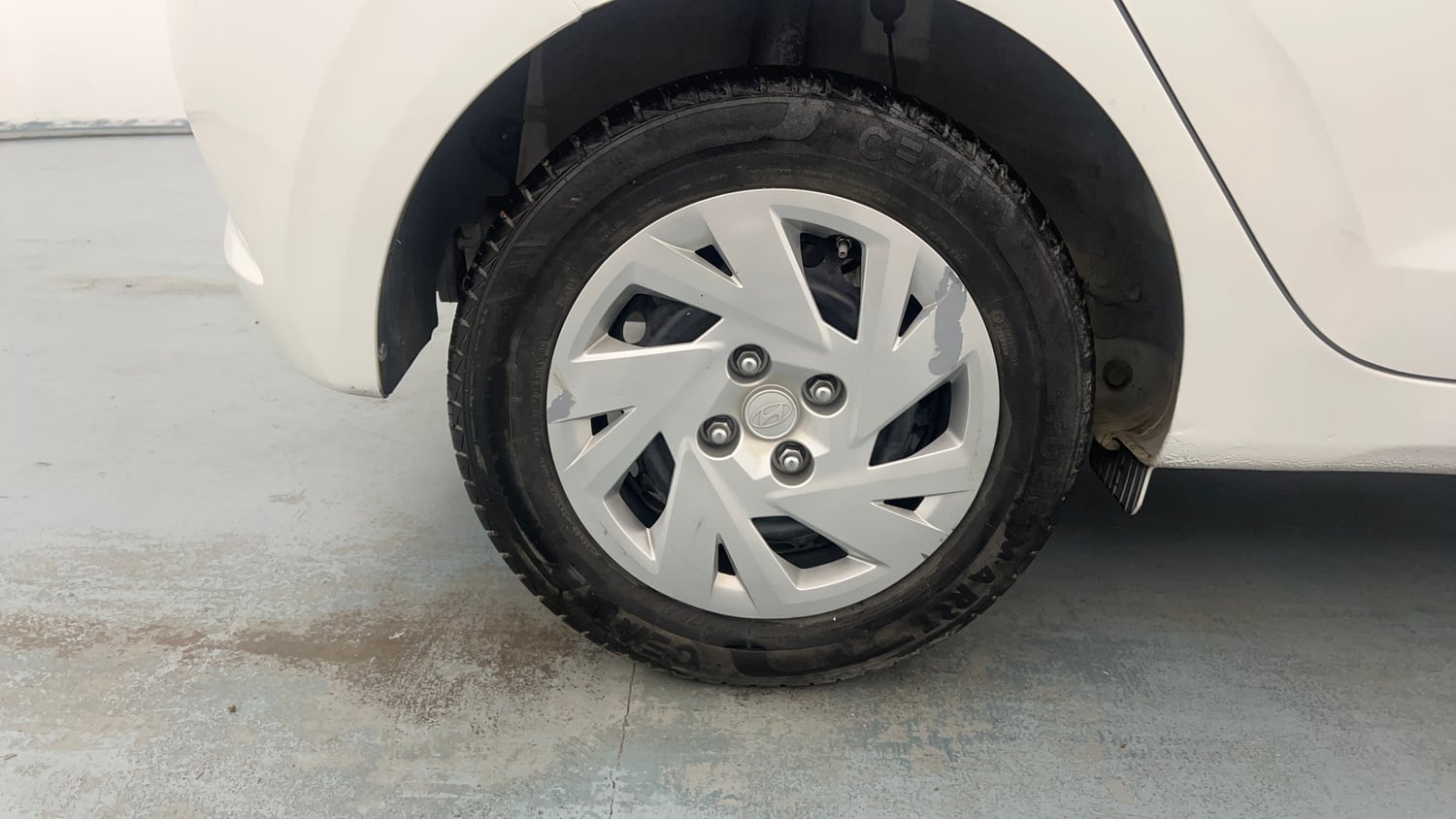 Used 2023 Hyundai Grand i10 Nios Magna 1.2 Kappa VTVT Petrol Manual tyres RIGHT REAR TYRE RIM VIEW