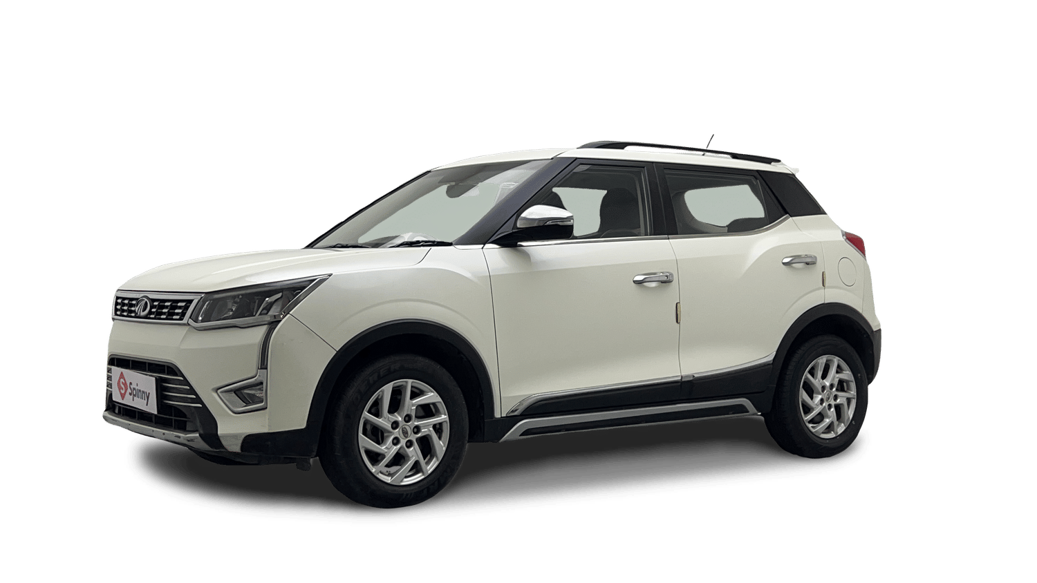 Used 2022 Mahindra XUV 300 W8 1.2 Petrol Petrol Manual Image