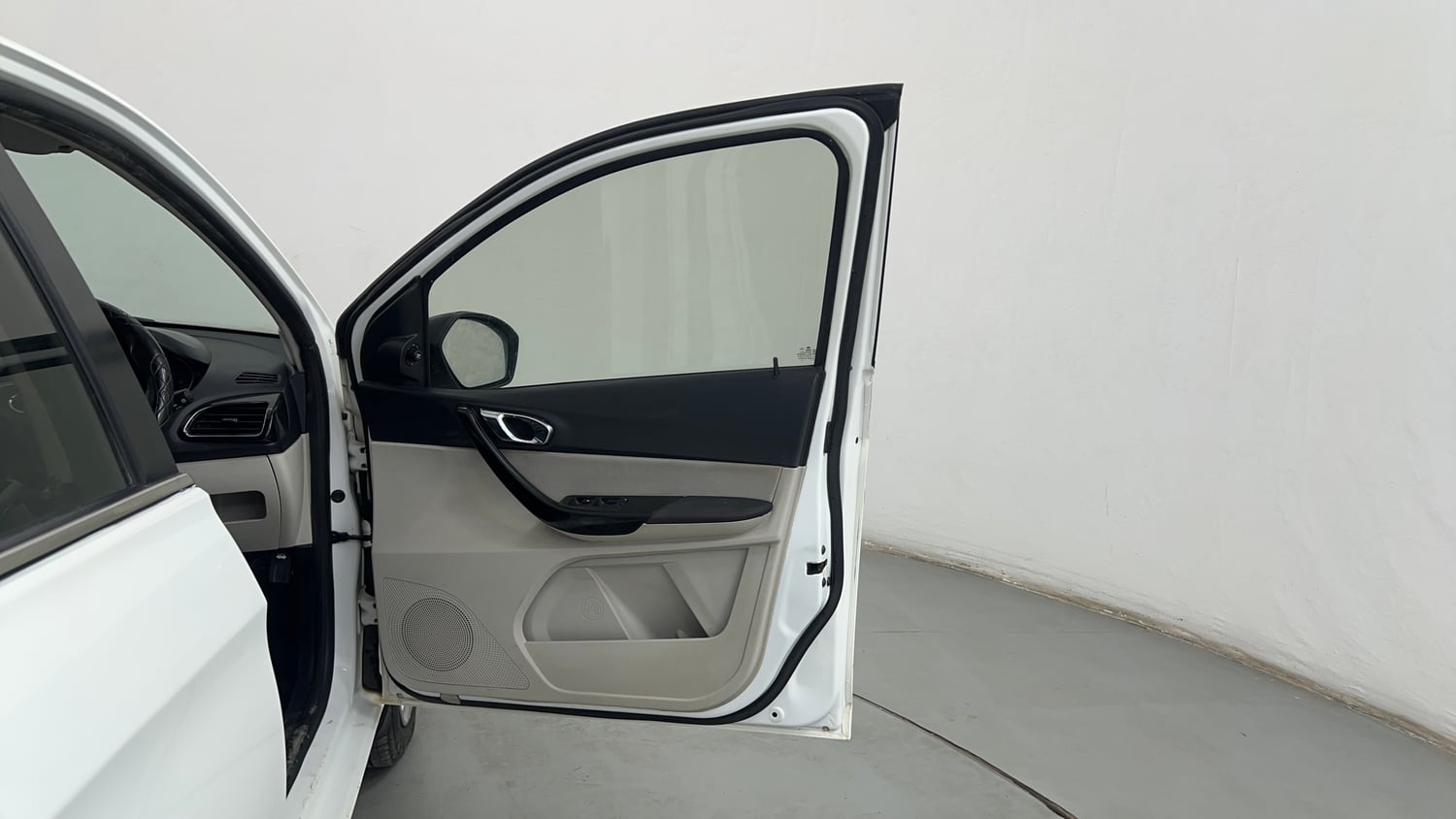 Used 2022 Tata Tigor XZ Plus CNG Cng Manual interior RIGHT FRONT DOOR OPEN VIEW