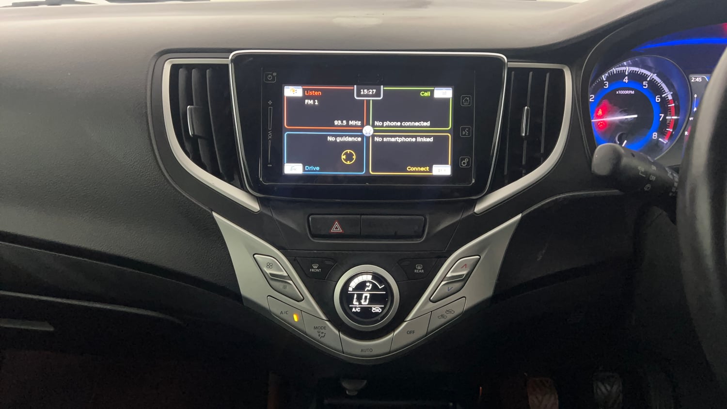 Used 2018 Maruti Suzuki Baleno Alpha 1.2 Petrol Manual interior MUSIC SYSTEM & AC CONTROL VIEW