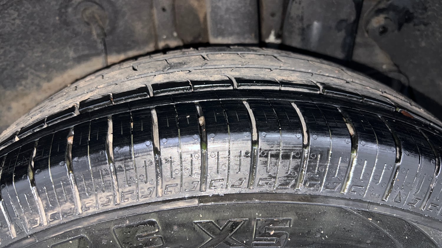 Used 2018 Hyundai Elite i20 Asta 1.2 Petrol Manual tyres LEFT REAR TYRE TREAD VIEW