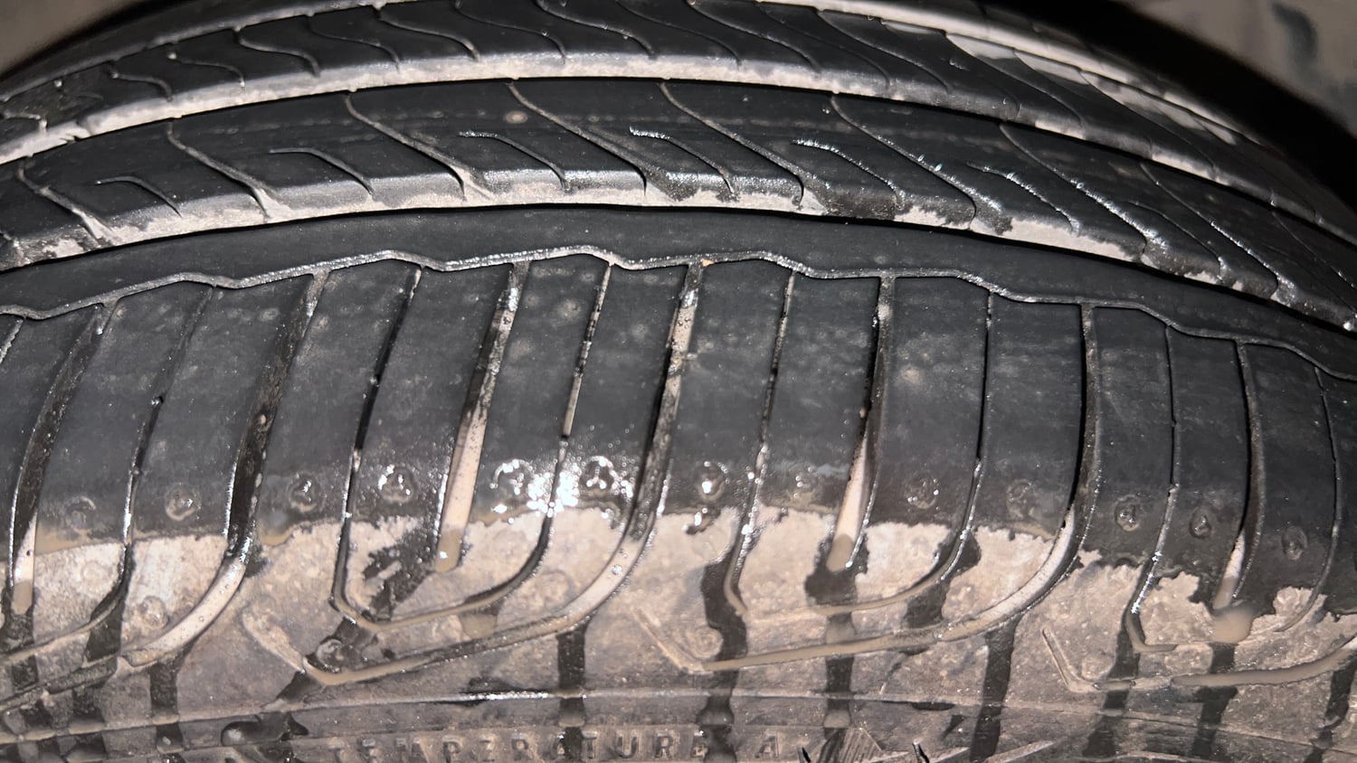Used 2025 Honda Amaze VX 1.2 Petrol CVT Petrol Automatic tyres RIGHT FRONT TYRE TREAD VIEW